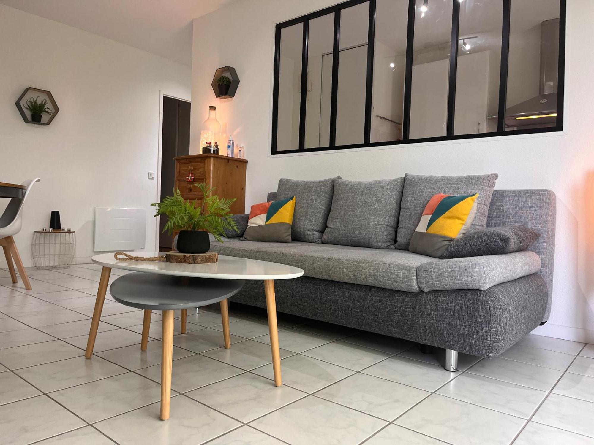 Avec Terrasse Et Piscine, Proche D'erromardie, Jean De Luz - Fr-1-239-932 Apartment